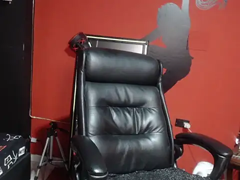 KLOE PIELL online show from March 2026 10:57:01 PM