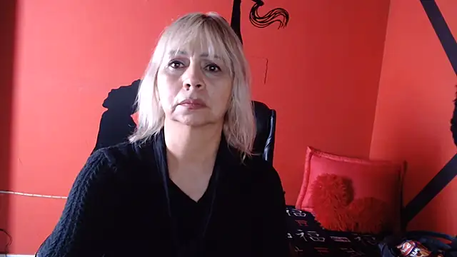 KLOE PIELL online show from June 2026 08:34:01 PM