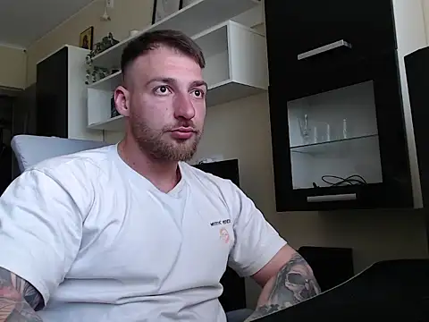 Alusca online show from April 2026 11:48:01 AM