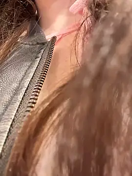 Peachy Dream online show from April 2026 04:23:01 PM