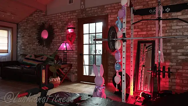 LushianaFitness online show from April 2026 05:13:02 PM