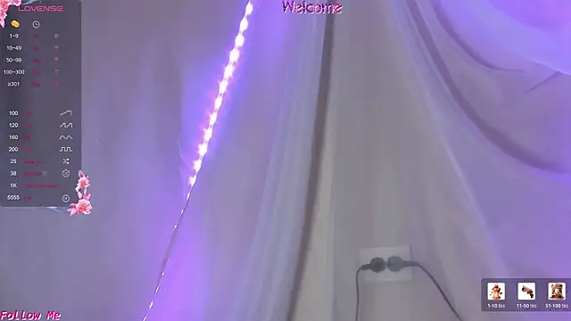 Snapshot of Seductive_She_Wolf chatting on June 2026 07:33:02 AM Seductive She Wolf online show from June 2026 07:33:02 AM