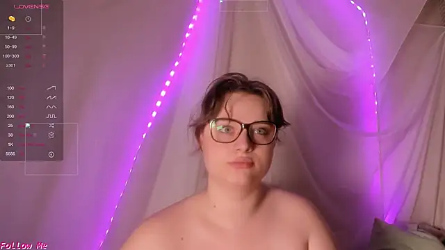 Snapshot of Seductive_She_Wolf chatting on June 2026 06:41:01 PM Seductive She Wolf online show from June 2026 06:41:01 PM