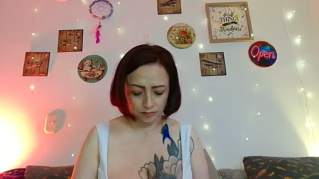 Snapshot of catalinamommyx chatting on July 2026 02:05:17 AM catalinamommyx online show from July 2026 02:05:17 AM