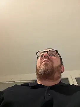 onaka1 online show from November 2025 11:32:01 PM