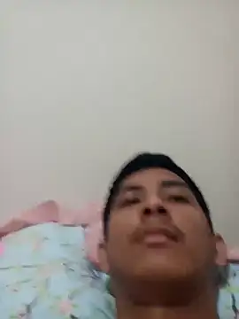 Snapshot of Guti_hazz chatting on March 2025 08:27:01 AM Guti hazz online show from March 2025 08:27:01 AM