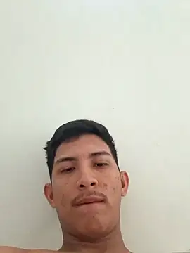 Snapshot of Guti_hazz chatting on November 2025 12:16:01 PM Guti hazz online show from November 2025 12:16:01 PM