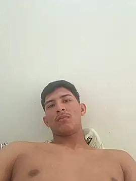 Snapshot of Guti_hazz chatting on November 2025 12:52:01 PM Guti hazz online show from November 2025 12:52:01 PM