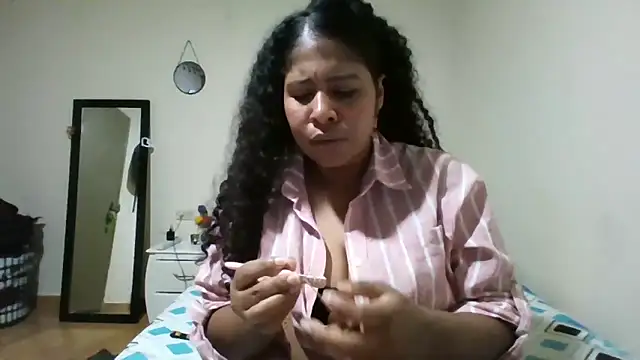 Ivon-09 online show from April 2026 09:59:02 PM