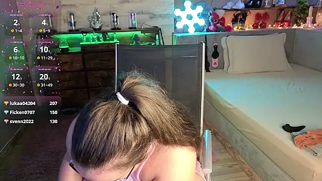 Kimberly-Caprice online show from February 2026 08:02:01 PM