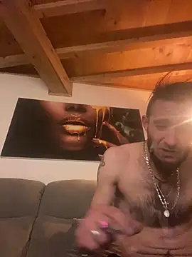 Bigkisslove online show from March 2026 03:06:02 AM