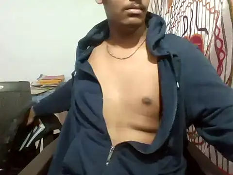 brownguy1234 online show from December 2024 07:51:01 PM