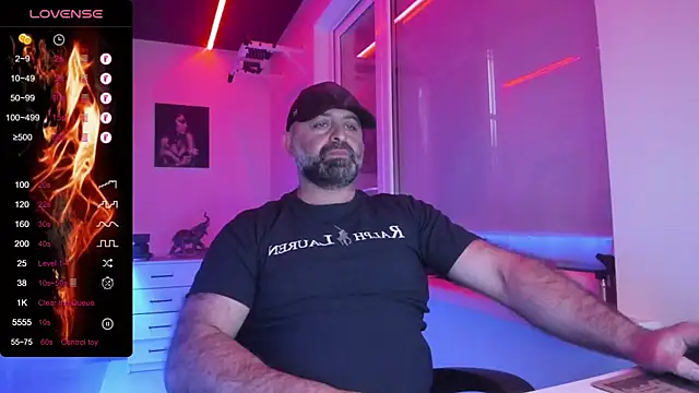 Snapshot of MAGABEAR077 chatting on June 2026 03:23:02 AM MAGABEAR077 online show from June 2026 03:23:02 AM