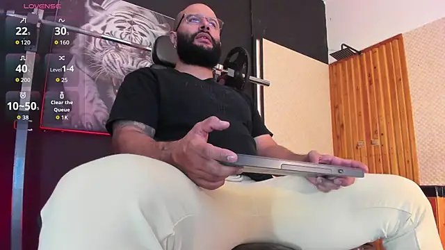 Luke  09 online show from April 2026 11:45:02 AM