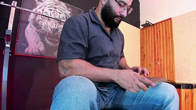 Luke  09 online show from April 2026 11:57:01 AM