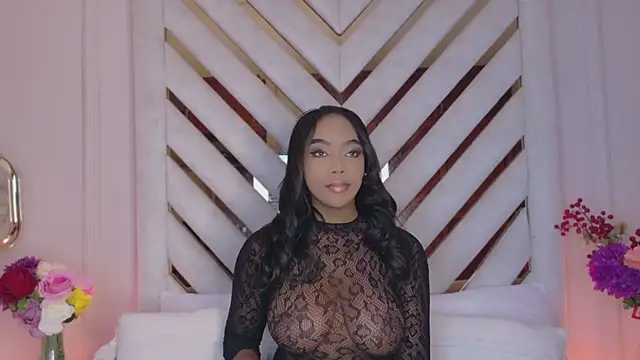 Snapshot of Lola_King chatting on July 2026 03:12:01 AM Lola King online show from July 2026 03:12:01 AM