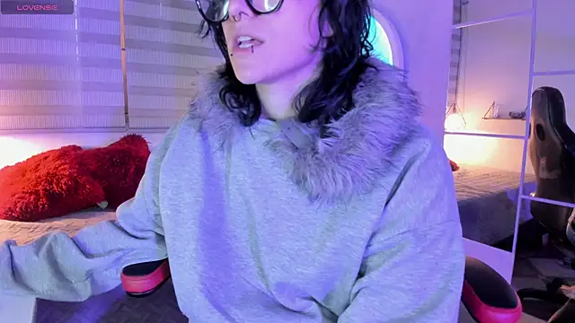 Ghosty Doll online show from March 2026 08:30:02 PM