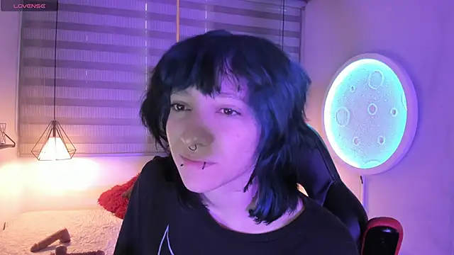 Ghosty Doll online show from April 2026 01:12:02 PM