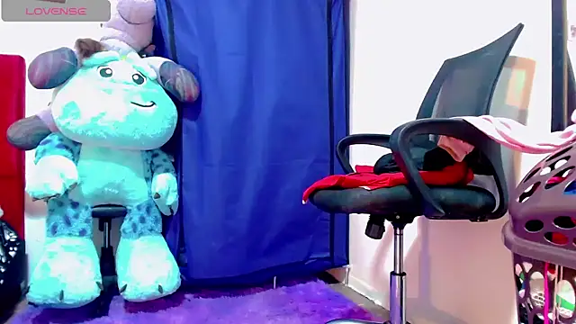 Snapshot of nicol_gill_ chatting on January 2025 11:26:02 AM nicol gill online show from January 2025 11:26:02 AM