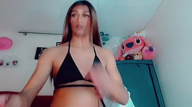 Snapshot of nicol_gill_ chatting on January 2025 02:30:02 PM nicol gill online show from January 2025 02:30:02 PM