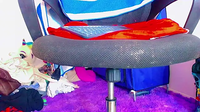 Snapshot of nicol_gill_ chatting on February 2025 11:33:02 AM nicol gill online show from February 2025 11:33:02 AM