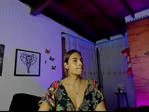 Snapshot of mykaelahoney chatting on February 2026 05:22:01 AM mykaelahoney online show from February 2026 05:22:01 AM