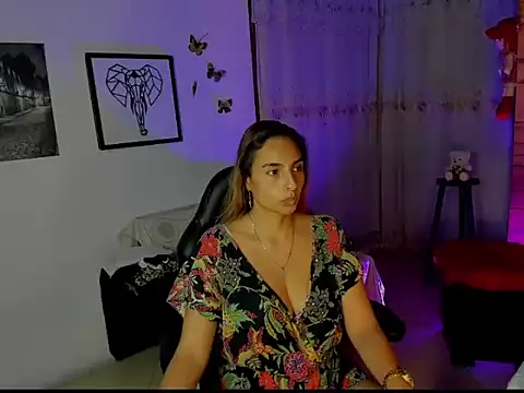 Snapshot of mykaelahoney chatting on February 2026 04:09:02 AM mykaelahoney online show from February 2026 04:09:02 AM