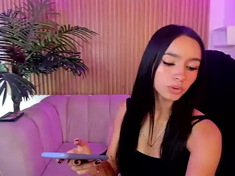 sophie ws online show from December 2025 11:11:01 PM