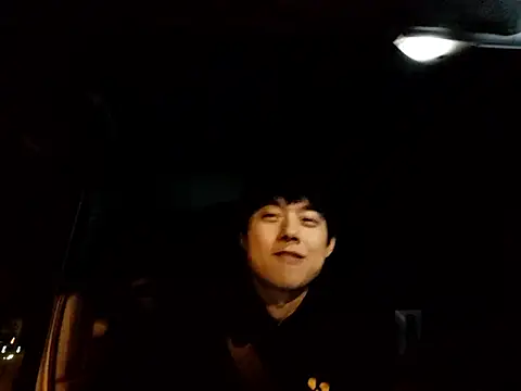 whitebriefboy online show from April 2026 05:13:02 PM