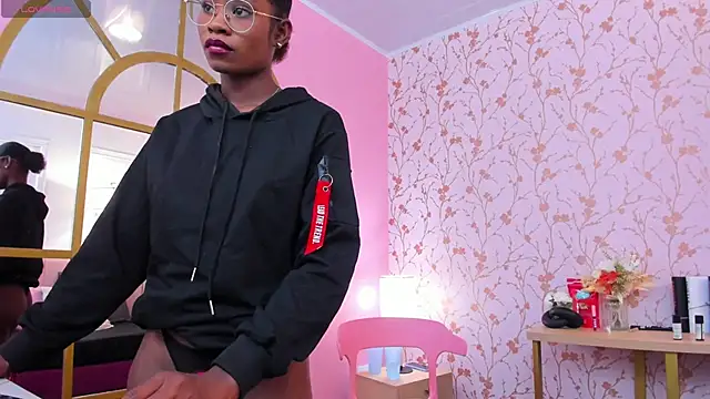 amber-hill online show from March 2025 04:21:01 AM