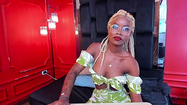 amber-hill online show from September 2025 05:06:01 PM