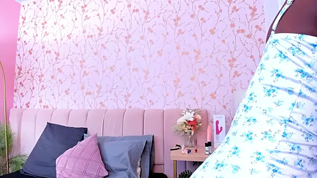 amber-hill online show from February 2026 07:39:01 PM