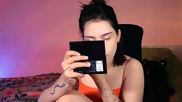 Stacy Gonzales  online show from May 2026 10:32:02 AM