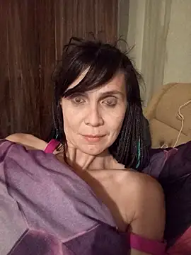 Snapshot of Francenia_lolis chatting on July 2026 09:41:01 PM Francenia lolis online show from July 2026 09:41:01 PM