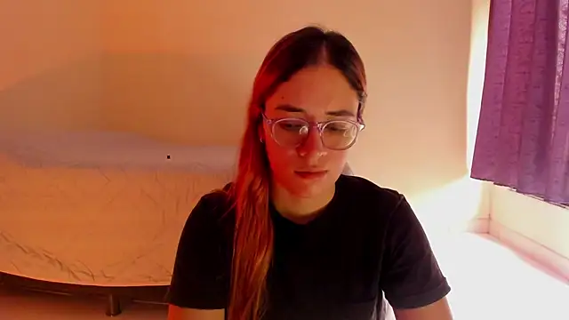 atenas 05  online show from April 2026 04:50:02 PM