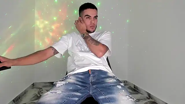 mikee scooth online show from April 2026 05:01:02 AM