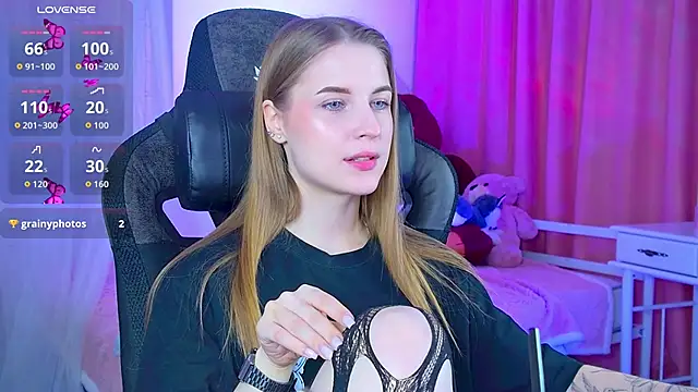 CuteMousee online show from September 2025 05:51:01 AM