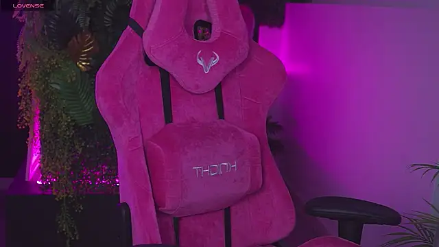 CuteMousee online show from June 2026 08:01:02 AM