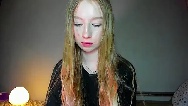 minidivaa  online show from April 2026 08:48:01 PM