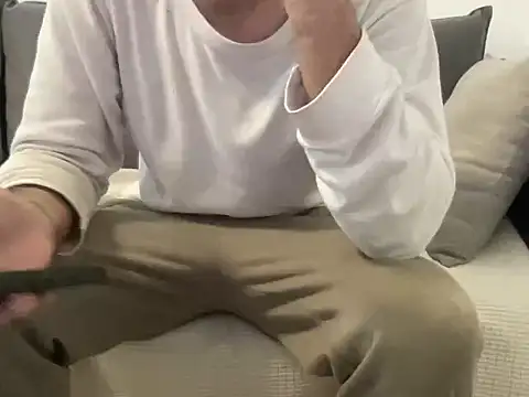 4small4inchlol online show from March 2026 02:12:02 PM