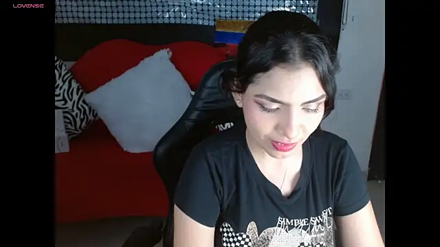 Carolaine69  online show from July 2026 02:23:01 PM