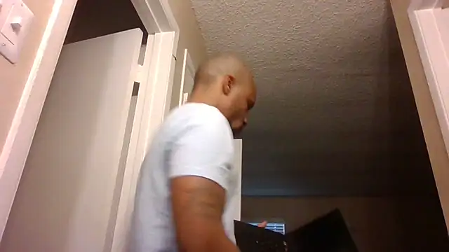 SexxyreddMale online show from March 2025 10:27:02 PM