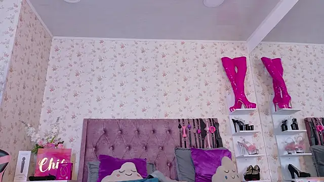 AvrillThomas online show from March 2026 07:08:01 PM