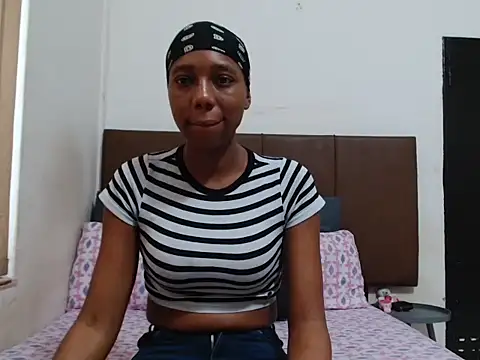 Sweet nicole98 online show from May 2026 12:01:02 PM