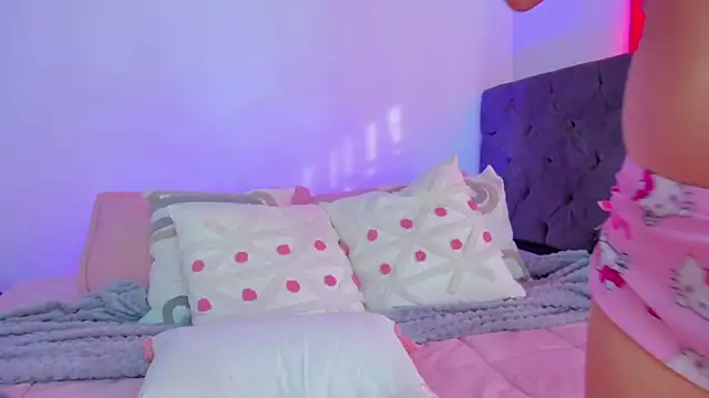 shaina vasquez online show from April 2026 09:39:33 PM