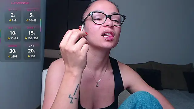 Snapshot of BabySerene chatting on June 2026 02:14:02 AM BabySerene online show from June 2026 02:14:02 AM