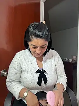 karenlennox1 online show from July 2026 11:37:01 PM