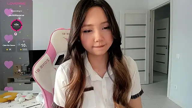 Fluffy Rose online show from April 2026 03:21:01 AM