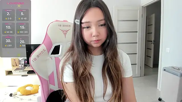 Fluffy Rose online show from June 2026 03:09:01 AM
