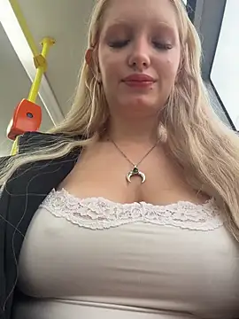 Snapshot of Milkyy_wway chatting on June 2026 03:18:02 AM Milkyy wway online show from June 2026 03:18:02 AM